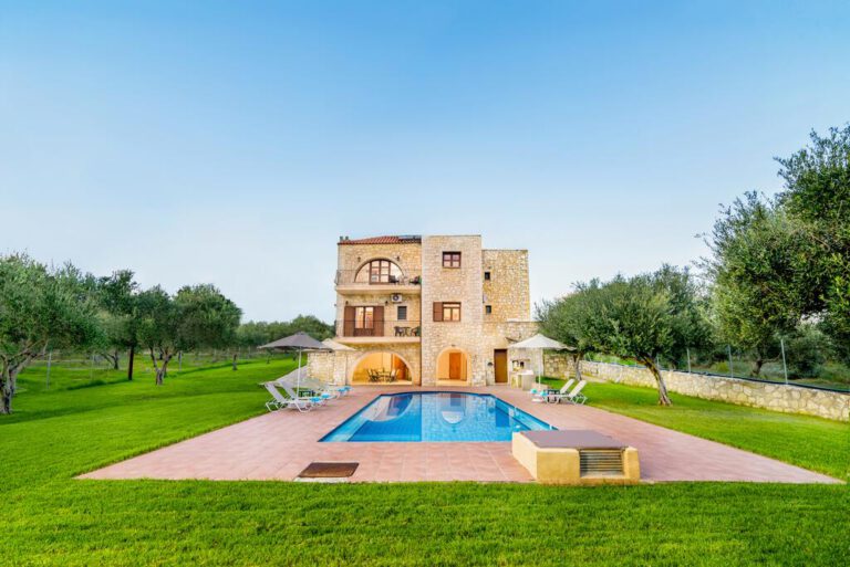 0v-496_Villa-for-sale-in-Georgioupolis-Chania-1