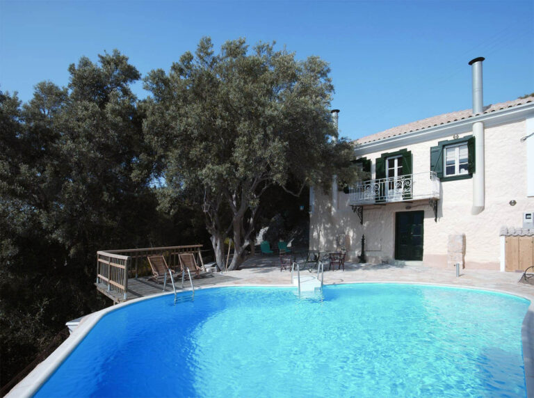 וילה-13-למכירה-לפקדה-יוון-9