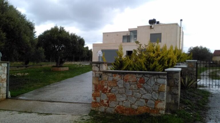 Property-for-sale-Akrotiri-Chania-external-9aded437