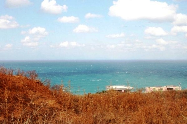 אדמה בכריתים 10 - תמונה 1