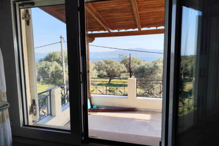 VILLA 120 EVIA